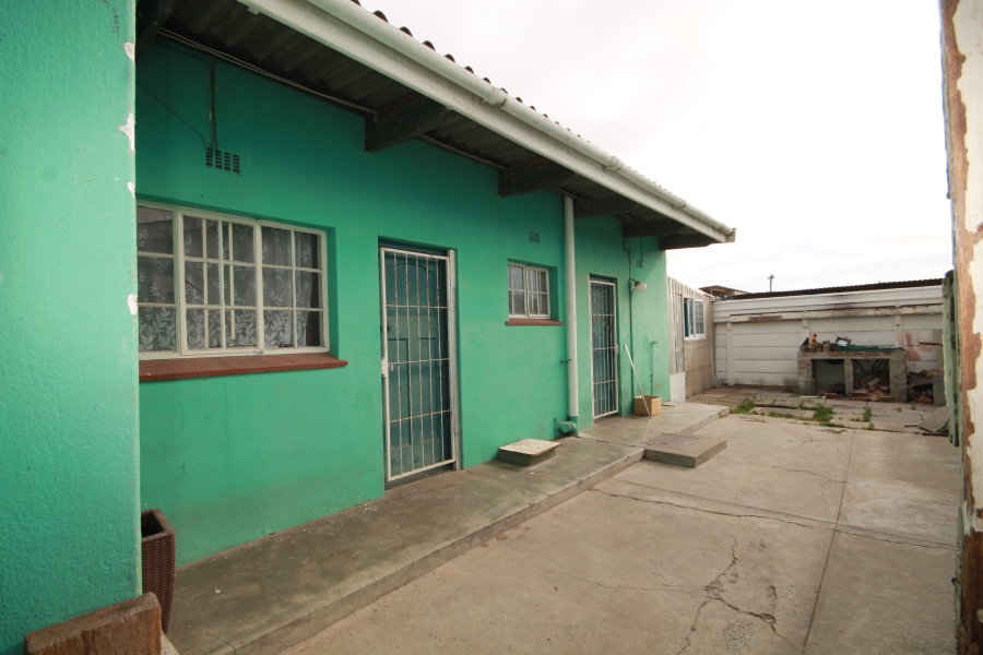 3 Bedroom Property for Sale in Lavender Hill Western Cape